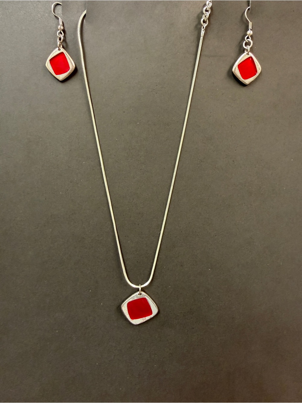 Red Pendant Necklace and Earrings Set - Women Jewelry